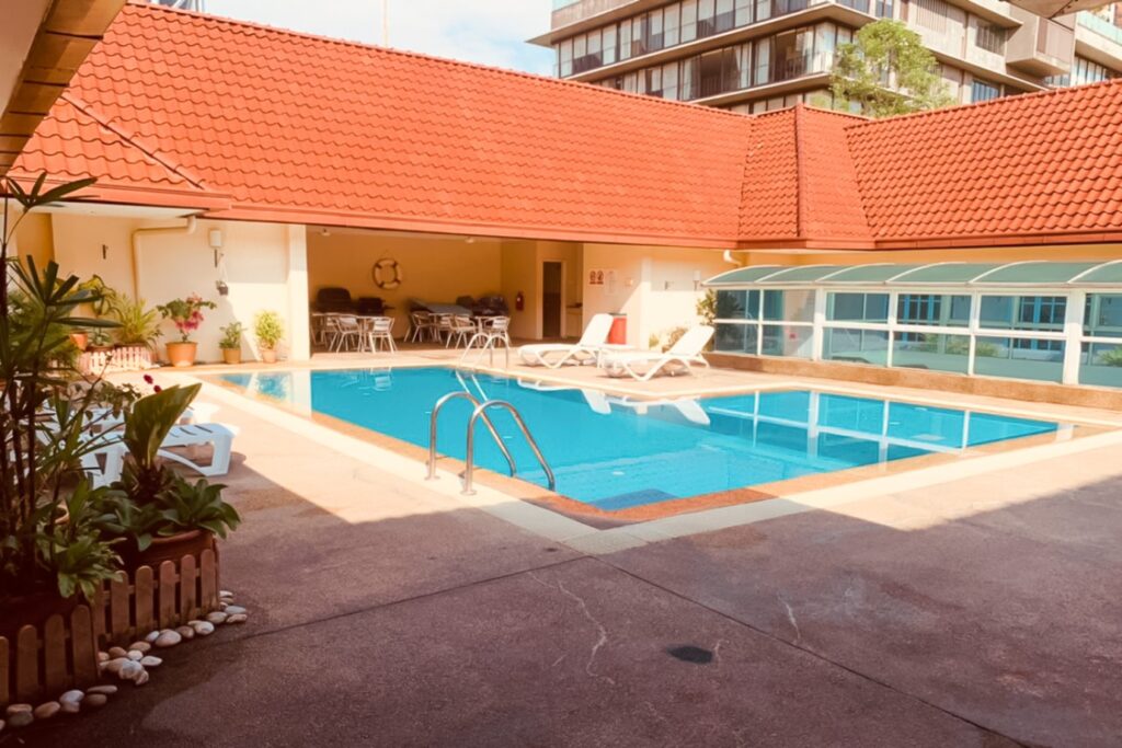 16 Taman U-Thant – Exclusive 4,500 sqft Duplex For Sale 16uthant pool